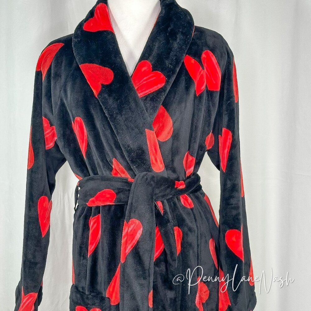 NWT Victoria's Secret Red & Black Hearts Cozy Short Robe - Picture 4 of 13